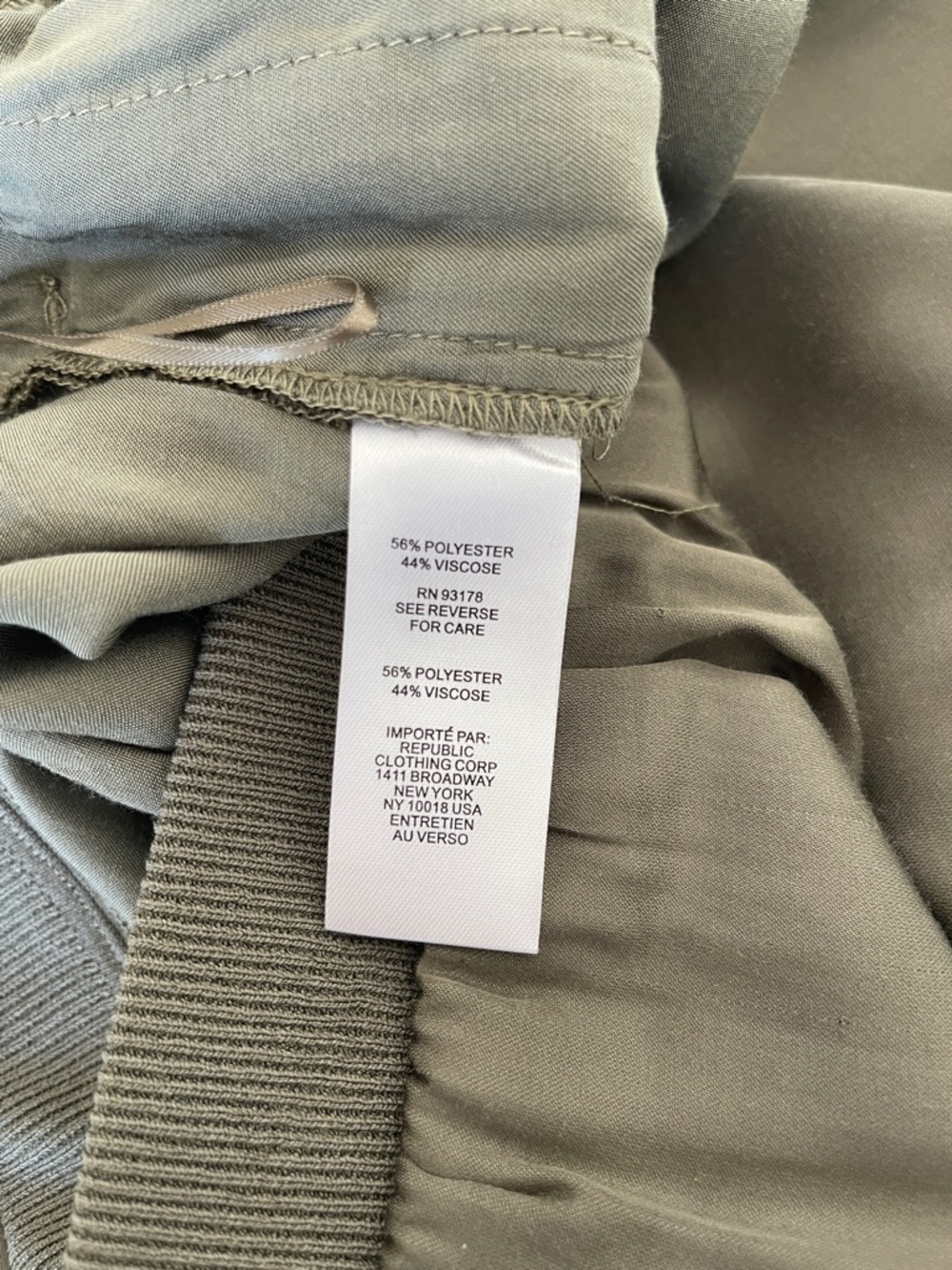 T Tahari Olive-Tone Elastic Waist Pull- on Satin like Wide-Leg Pants size XL EUC - Picture 6 of 6
